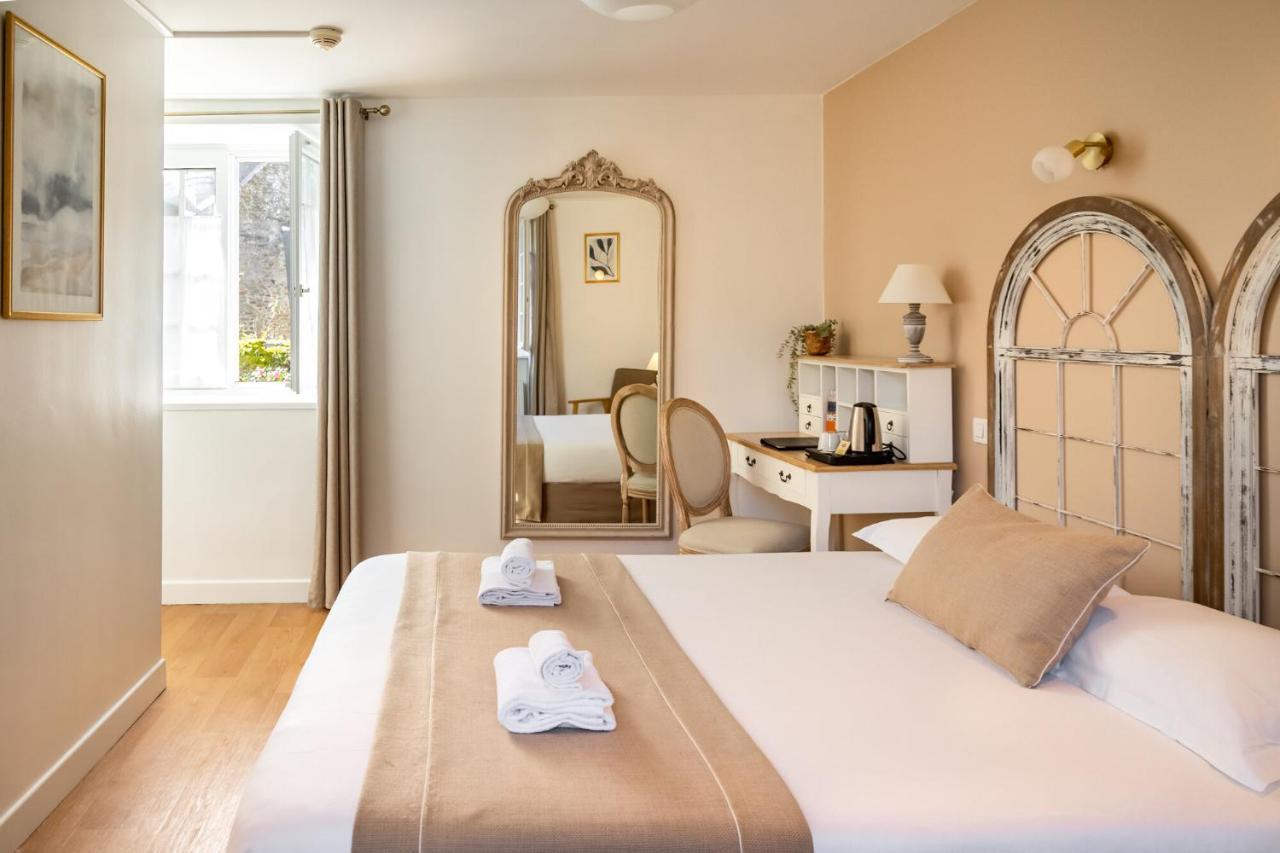 Demeures & Chateaux - Hotel De La Porte Saint-Malo Dinan Bagian luar foto